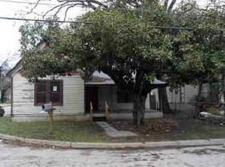 219 E Wilson St, Cleburne, TX 76031