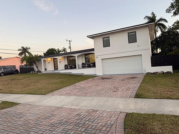 2nd image of 15600 Palmetto Club Dr