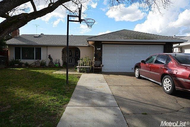 1st image of 3131 Bridgeford Dr