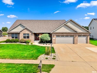 605 Victoria Dr, Washington, IL, 61571