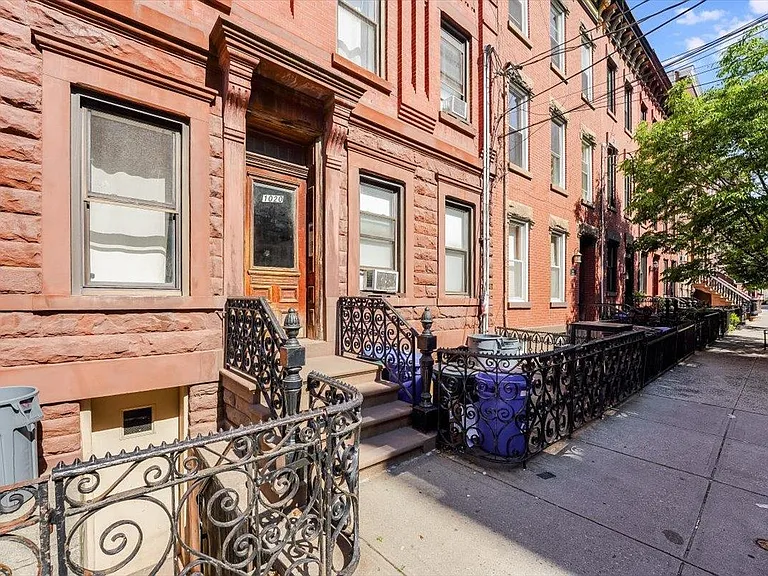 1020 Park Ave #8 — Photo 1