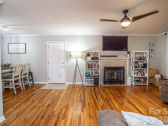 3rd image of 3321 39th Avenue Ct NE #5