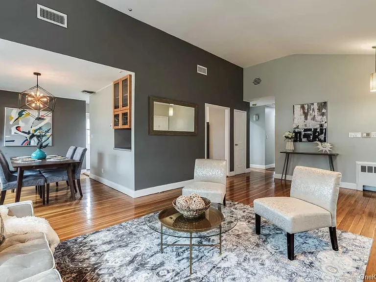 18 Shelter Hill Rd — Photo 11