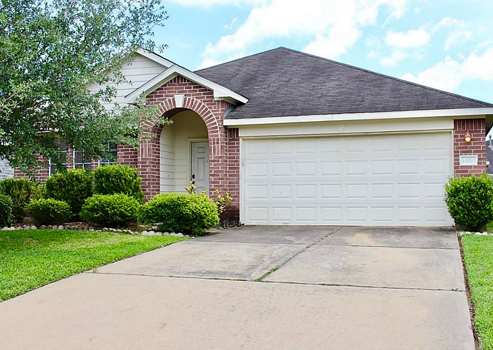 1st image of 13927 Littleborne Birdwell Ln