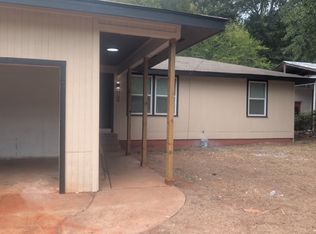 1104 Webb St, Daingerfield, TX 75638