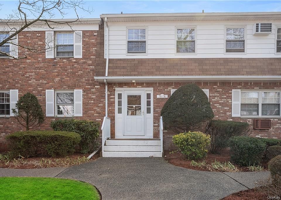 1st image of 70 Parkside Dr #70