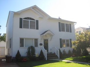 2198 Sherman Ave, Merrick, NY 11566