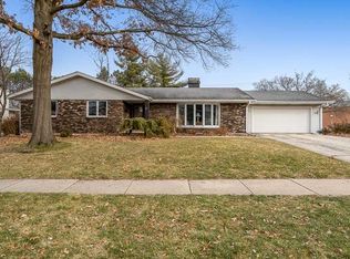 5104 Arbutus Rd, Rockford, IL 61107