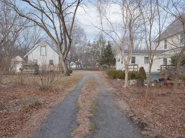 102 W Wiley Street, Maybrook, NY 12543