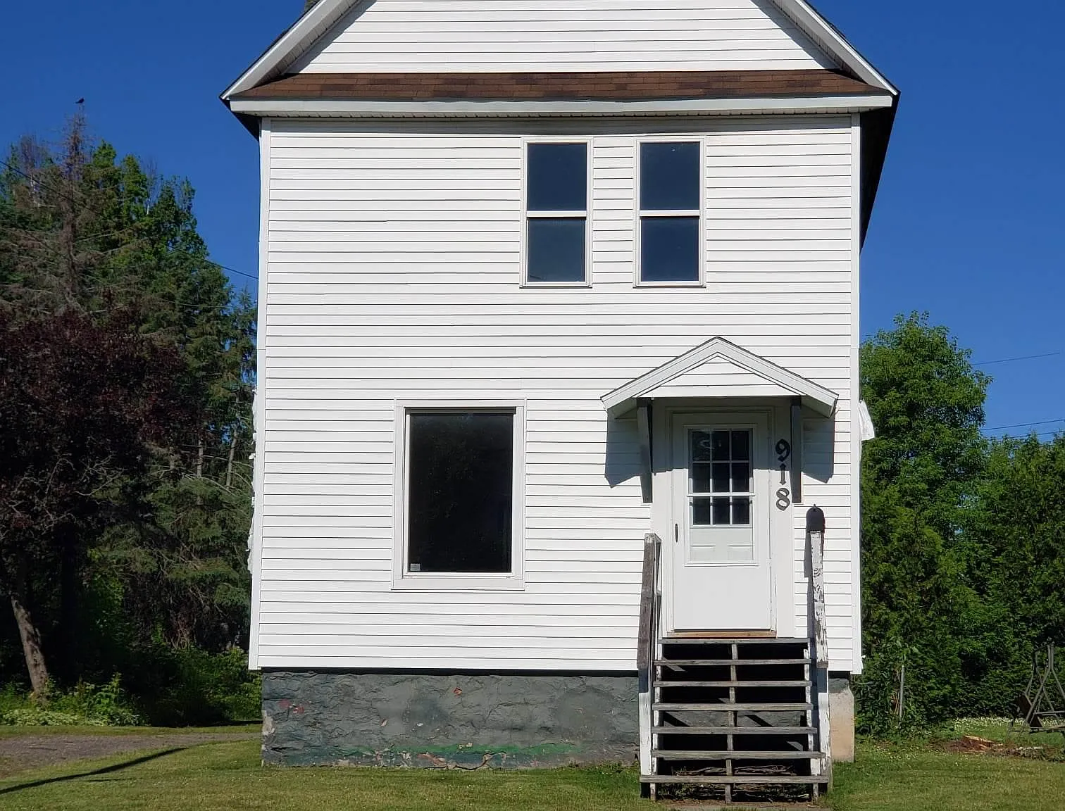 3 bed, 1.5 bath, $1,500 — Photo 1