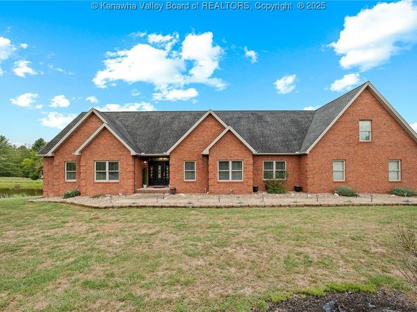 62 Mandolin Dr, Buffalo, WV 25033