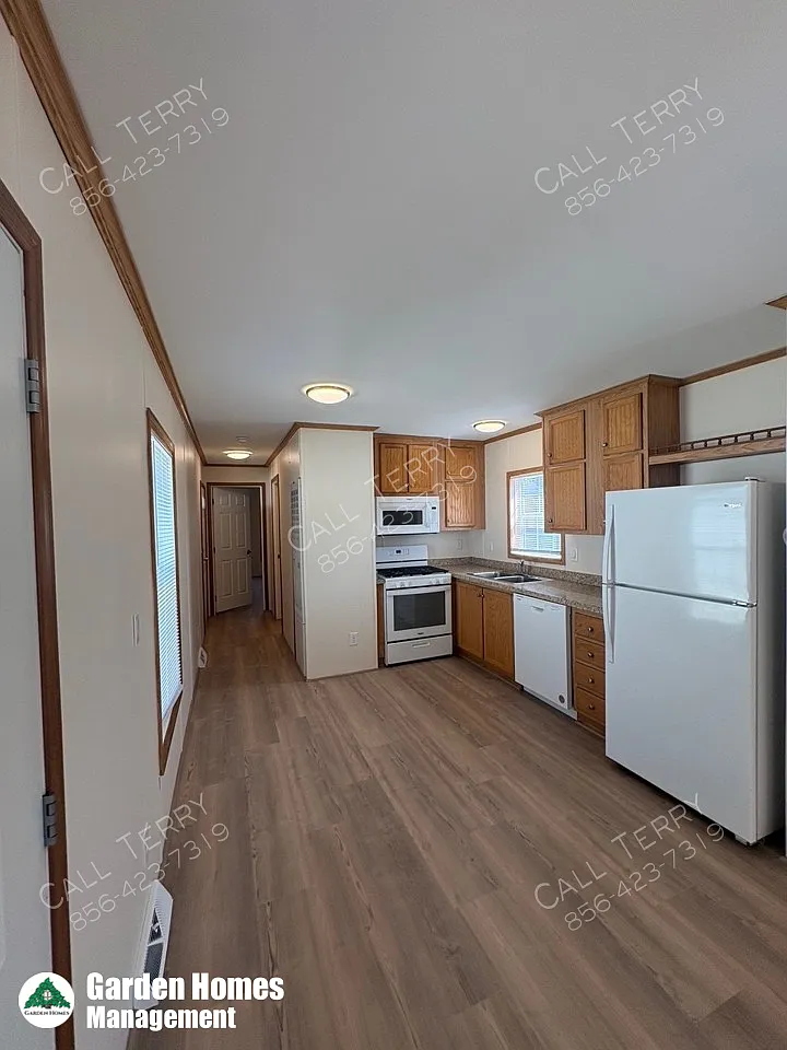 2 bed, 792 sqft, $1,475 — Photo 1
