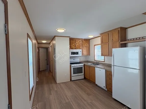 45 Mantua Grove Rd #E11, Paulsboro, NJ 08066