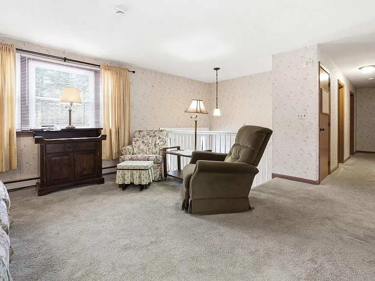 8 Harvest Dr — Photo 3