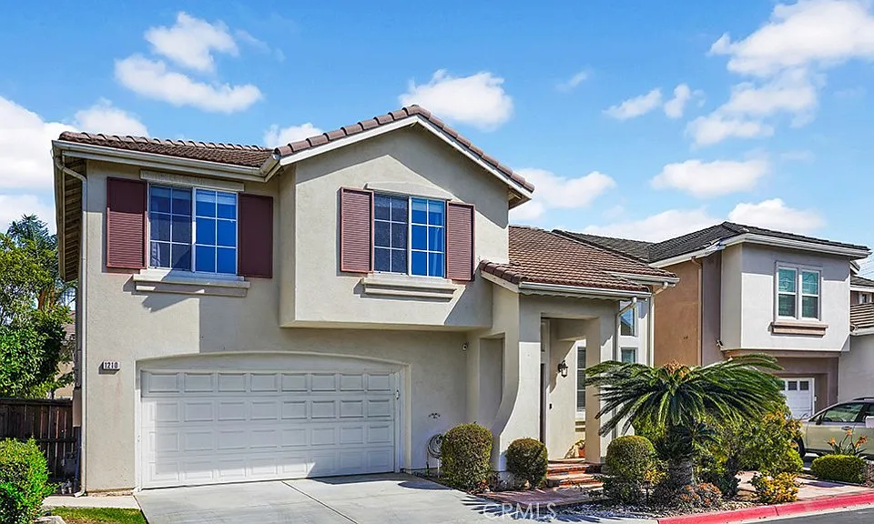 1210 Citrus Pl