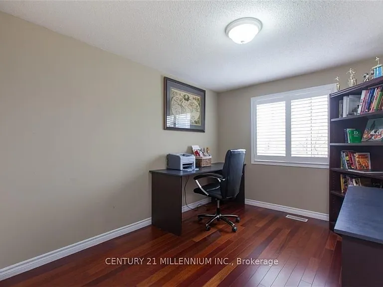 91 Jerry Dr — Photo 8