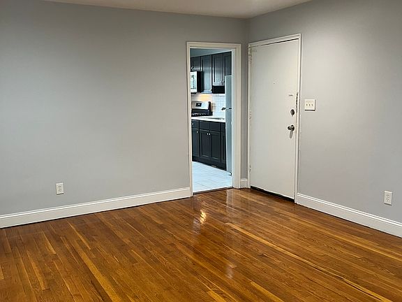 4th image of 353-3 S Center St #13