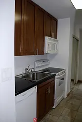 Rented by Wave Real Estate Group