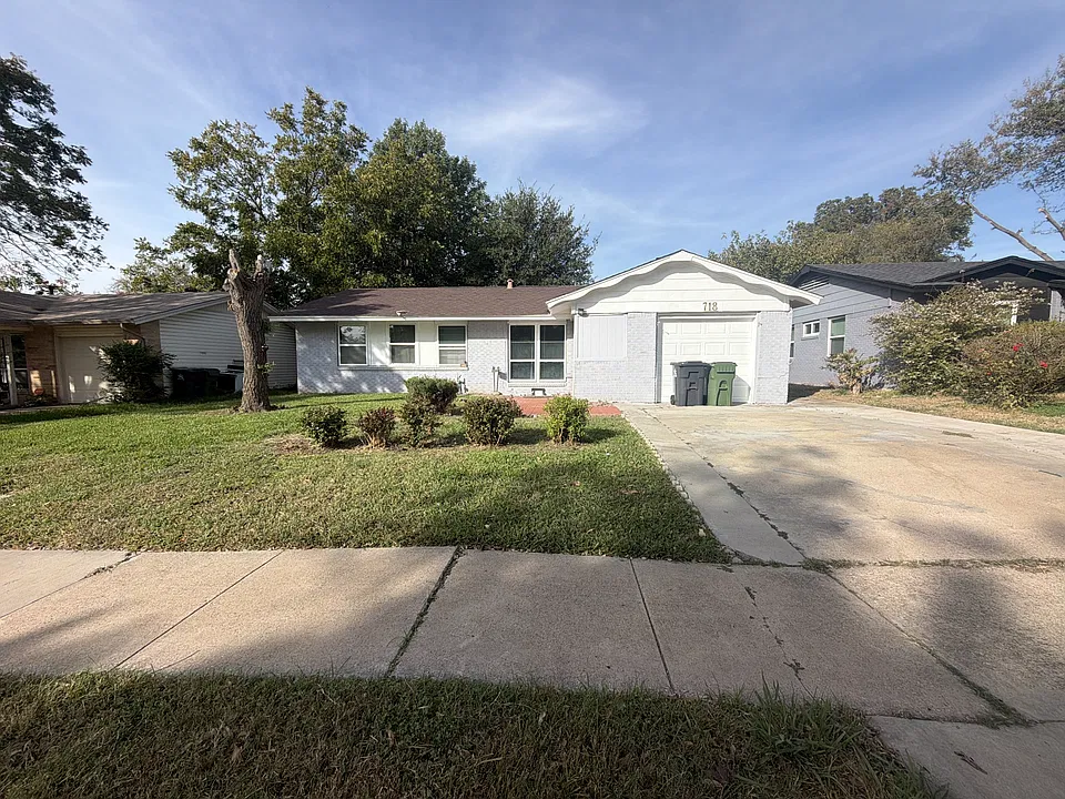 718 Susan Dr