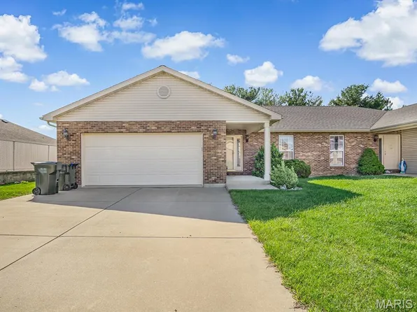 707 Marney Ln, Waterloo, IL 62298