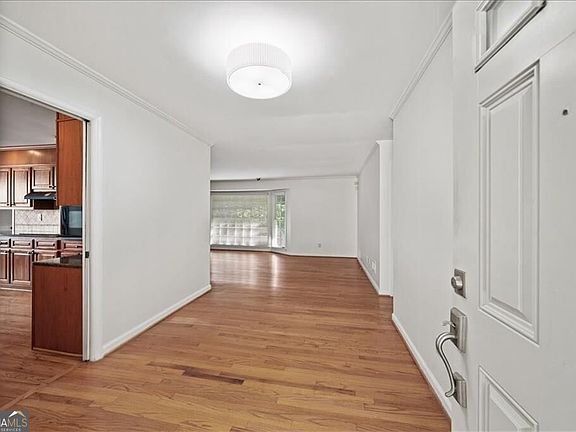3rd image of 3474 Sunderland Cir NE