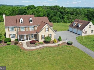 74 Valley Brook Rd, Boyertown, PA 19512