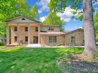 1304 Kings Carriage Rd, Grand Blanc, MI 48439