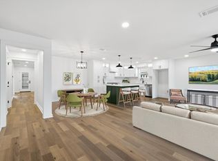 8454 Swift Ave, Dallas, TX