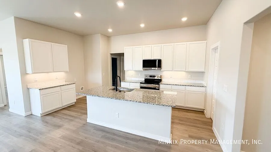 Frenship ISD 4 bedroom 2 bath Lubbock, TX For Rent | 1/2 off first months rent|3526 Turner Ave. — Photo 3
