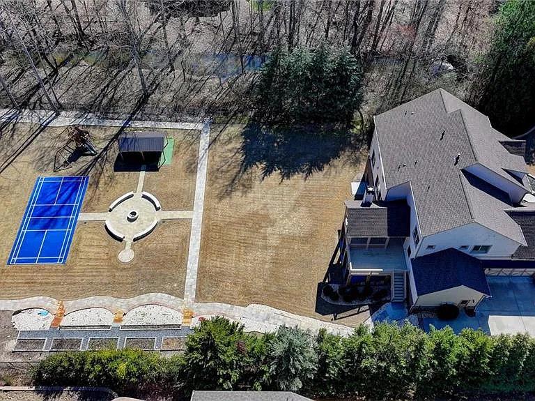 2230 Manor Creek Ct — Photo 62