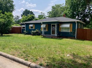 2206 Edgewood Dr, High Point, NC 27262