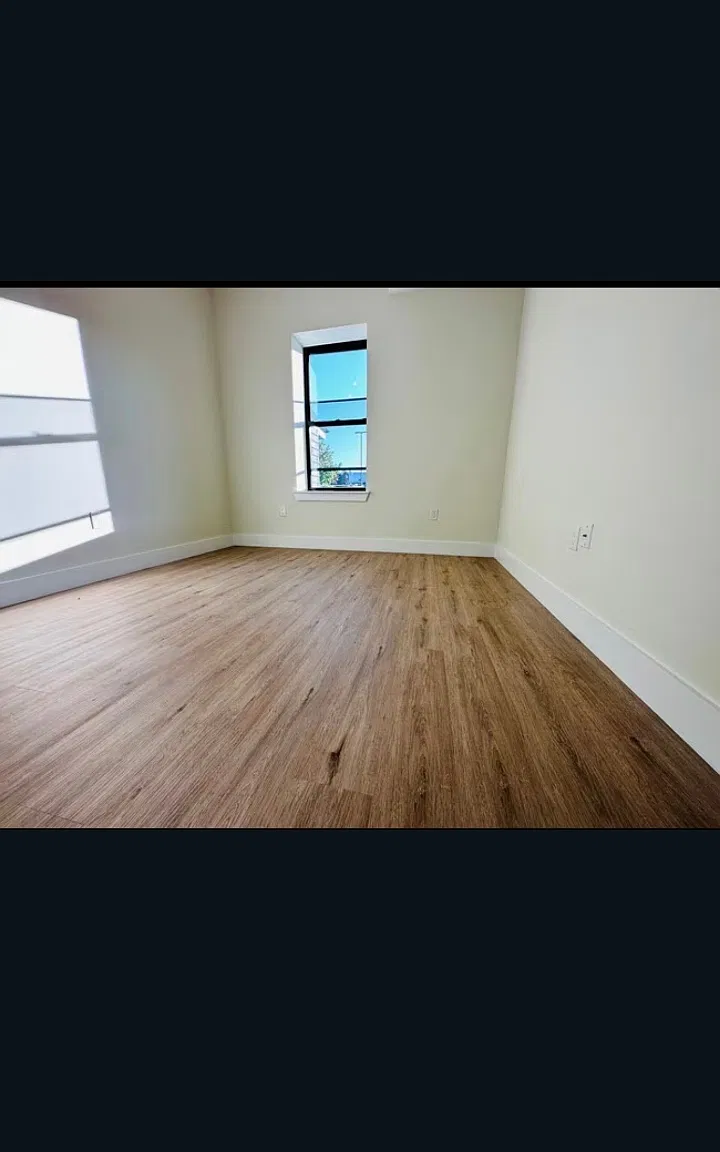 2 bed, $2,250 — Photo 2