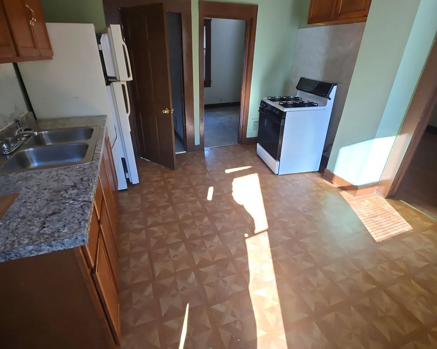 2 bed, 800 sqft, $975 — Photo 4