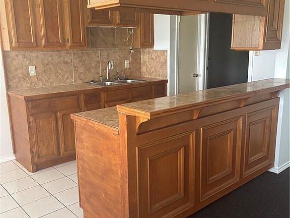 3rd image of 2102 Lemon Tree Ct