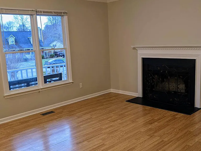 1004 Fawn Cir — Photo 14