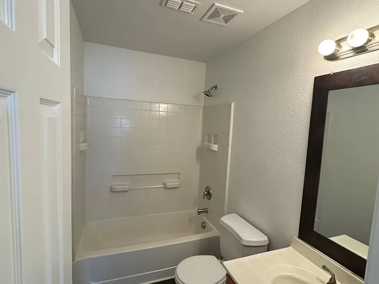 12924 Kingsgate Dr — Photo 14