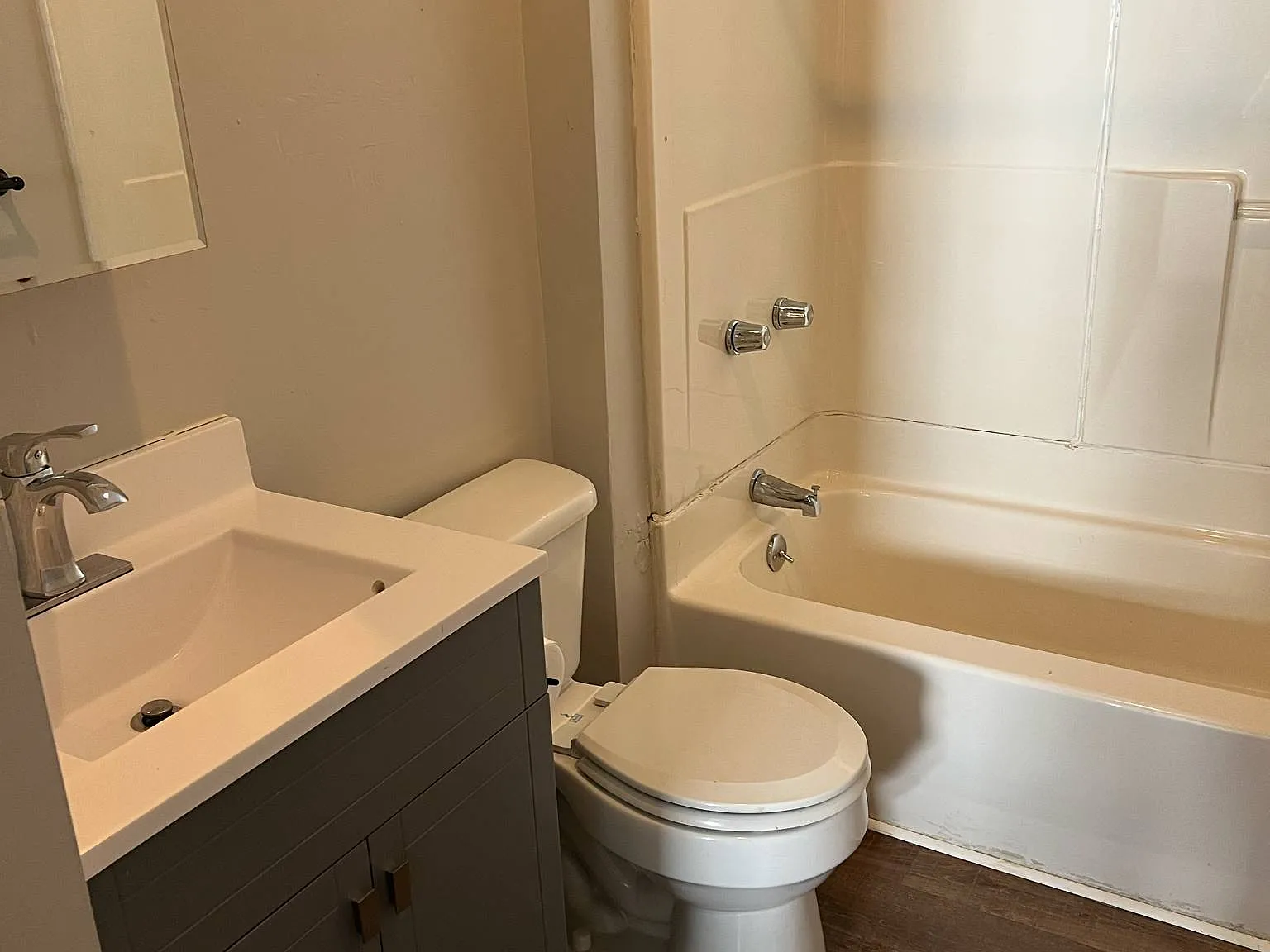 2 bed, 1092 sqft, $1,200 — Photo 4