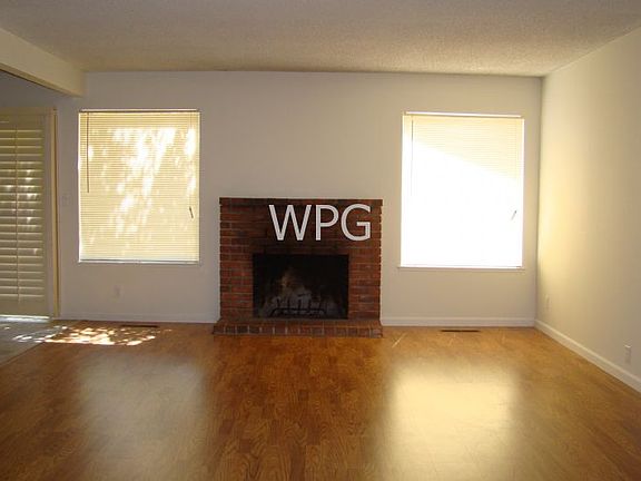 2nd image of 114 Dardanelli Ln APT 32