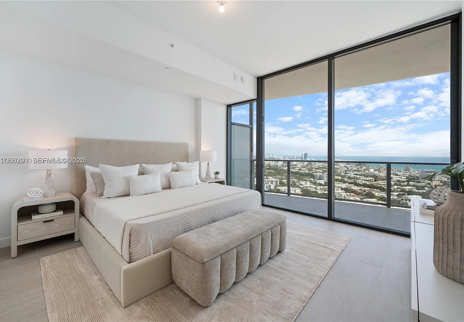 2 bed, 2.5 bath, 1450 sqft, $19,000 — Photo 3