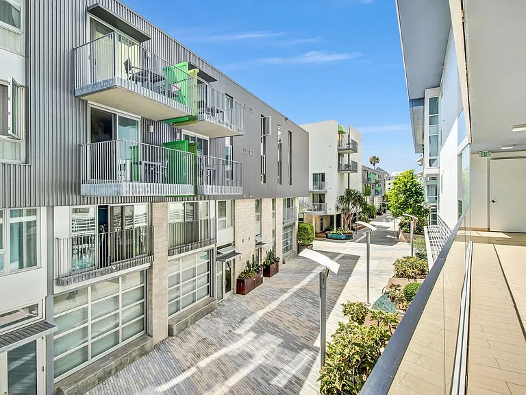 1705 Ocean Ave #210 — Photo 5