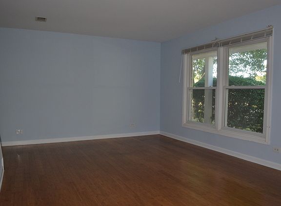 5th image of 722 Huntly Ct #722