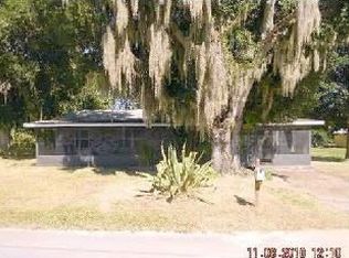 319 E B St, Frostproof, FL 33843