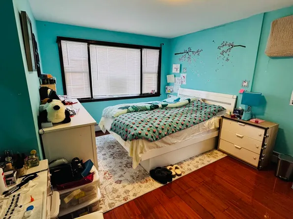 130-10 58th Avenue image 2 of 7