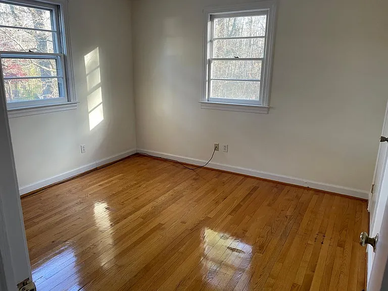1717 Providence Rd — Photo 12