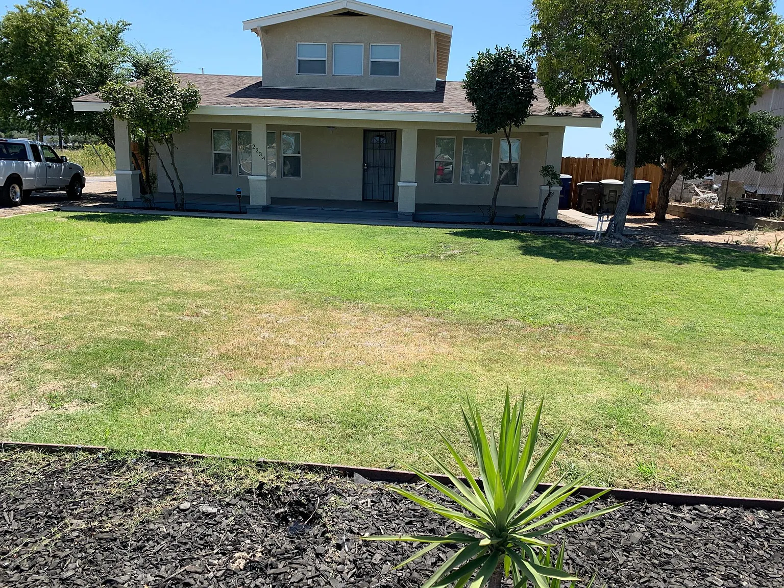 3 bed, 1850 sqft, $2,300 — Photo 4