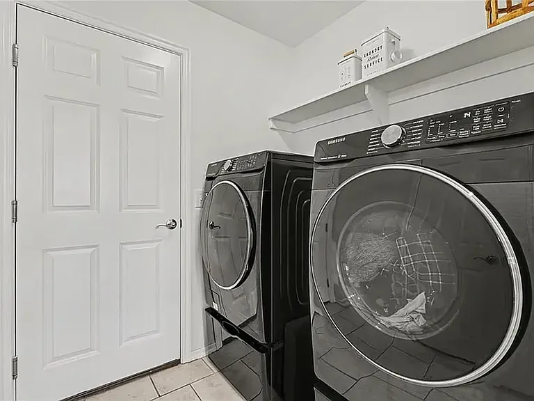 2344 Roca Dr — Photo 19