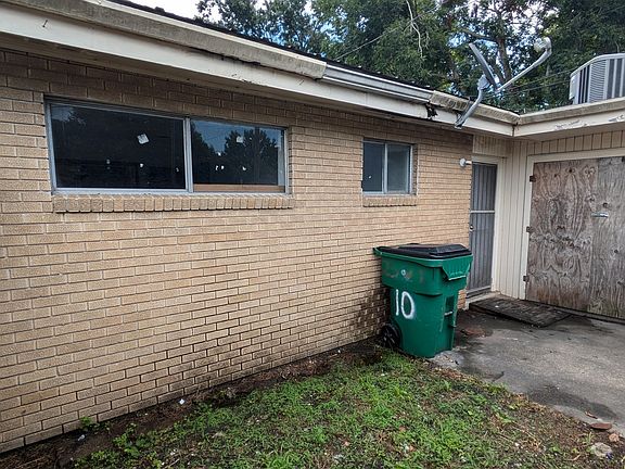 2nd image of 2301 Lafayette St APT 10