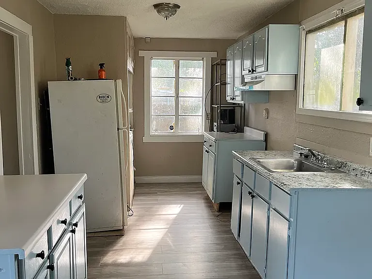 402 Deckbar Ave — Photo 9