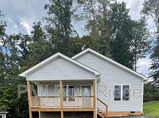 189 Quinn Hill Ln, Mars Hill, NC 28754