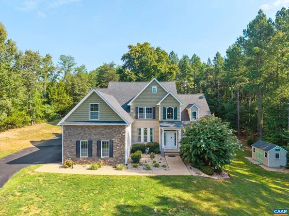118 Logan Dr, Ruckersville, VA 22968